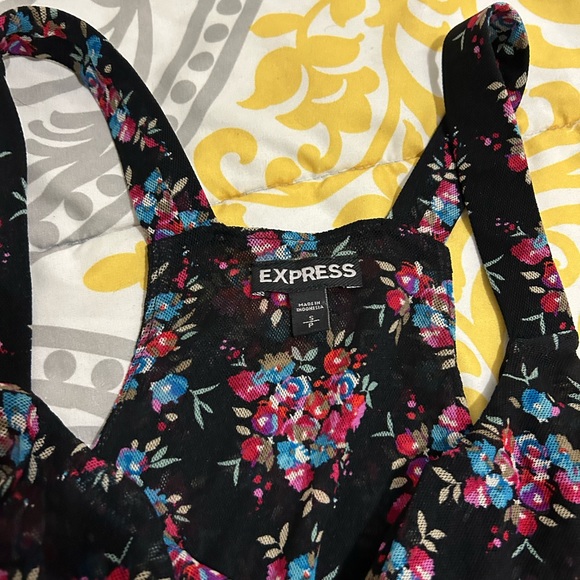 Express Tank Top - Picture 2 of 2